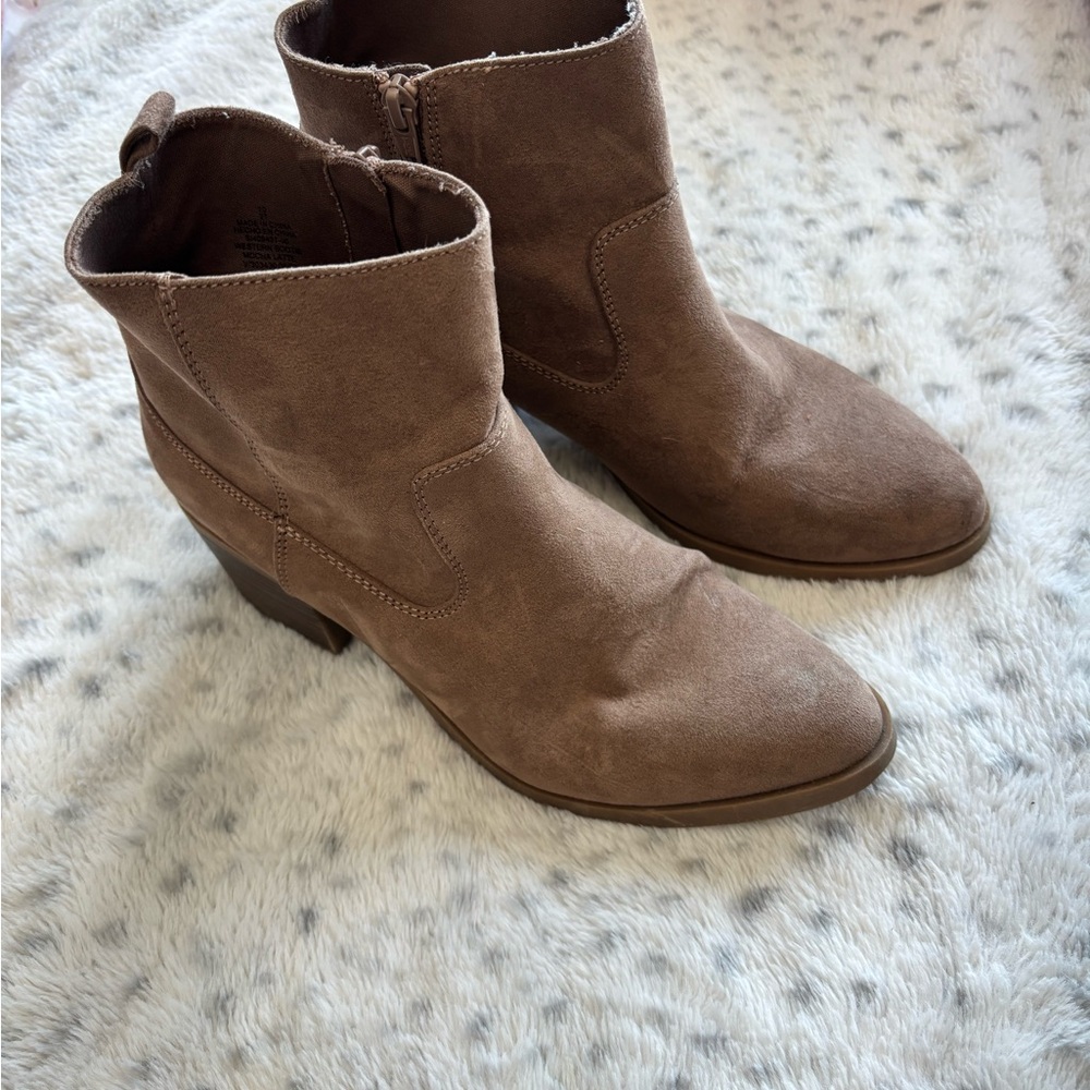 Old Navy Brown Heeled Boots
